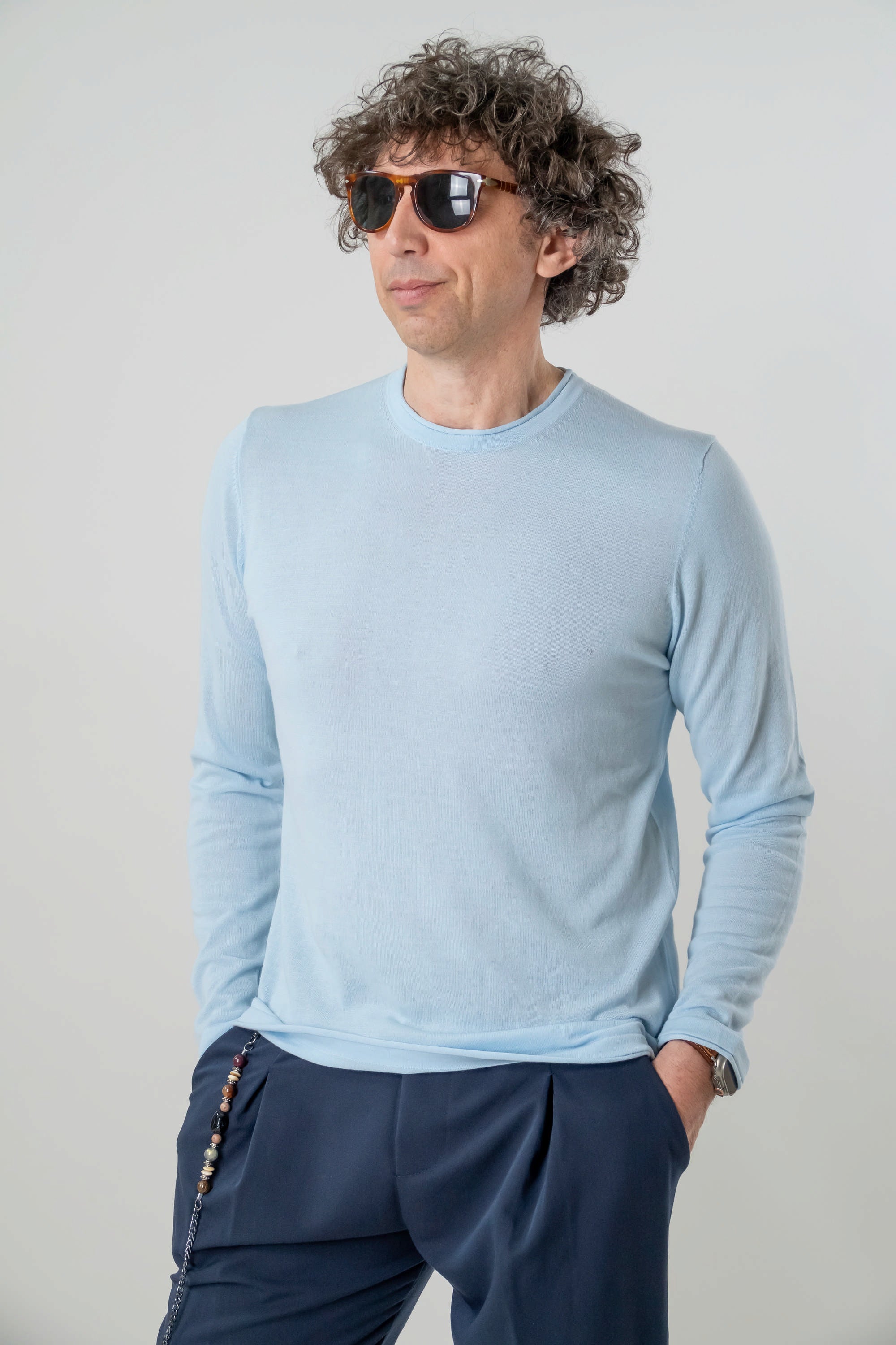 Maglia girocollo taglio vivo